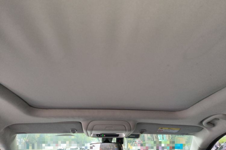 Used Chevrolet Equinox 2017 550T Automatic All-Wheel-Drive Top-Tier Version Headliner