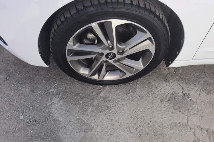 Used Hyundai Elantra (6th Generation / Lingdong) 2016 1.6L Automatic ZhiXuan – Elite Version Exterior 4