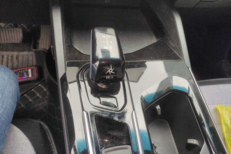 Used Geely Auto Emgrand L HiP 2024 Longteng Edition 1.5TD-DHT Pro 100KM Excellence Model Gear Lever