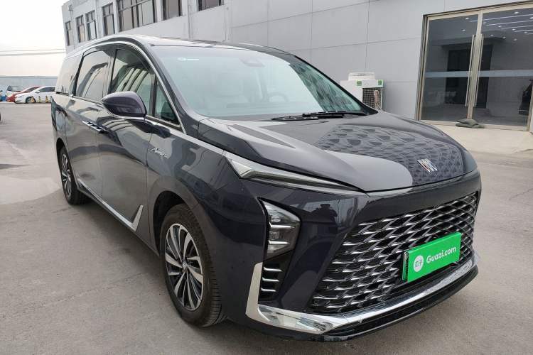 Used Buick GL8 New Energy 2026 Model Lu Zun Luxury Edition Front Right 45 Deg