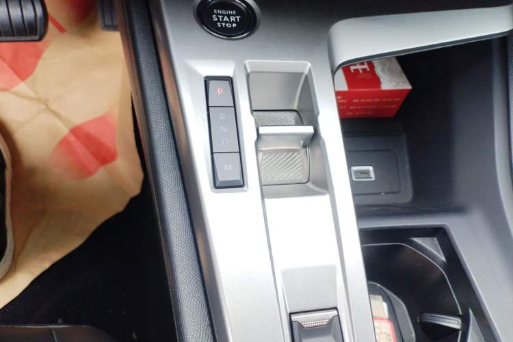 Used Peugeot 408X 2023 Gravity Edition Gear Lever