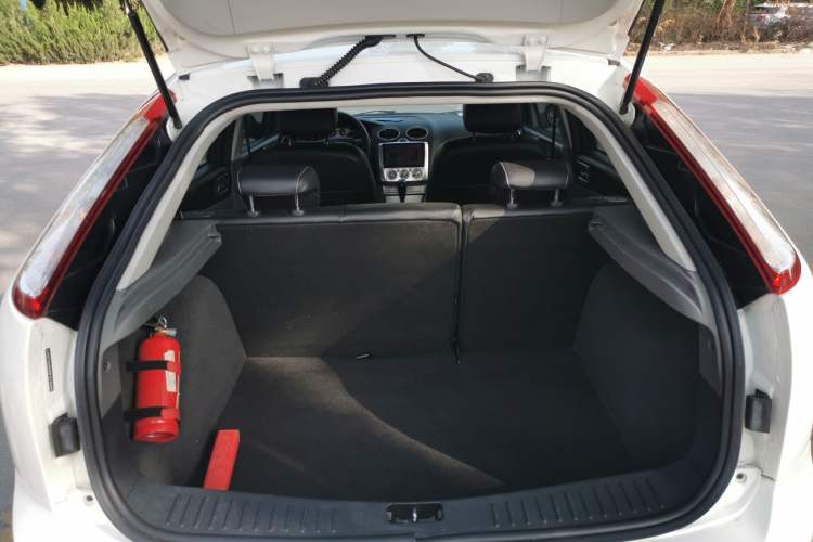 Used Ford Focus 2013 Hatchback Classic 1.8L Automatic Base Model