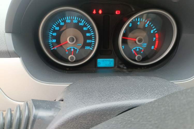 Used Buick Excelle 2013 1.5L Automatic Classic Model Odometer Close Up