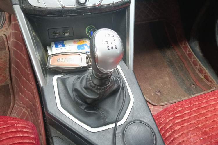 Used Great Wall Poer 2019 2.0T Commercial Version Manual Diesel Two-Wheel Drive Elite Long-Box GW4D20M
