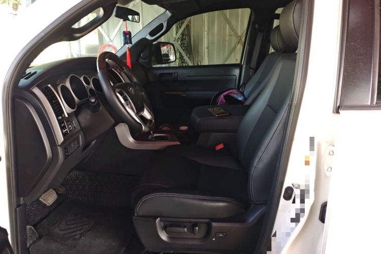 Used Toyota Sequoia 2014 5.7L SR5 8-Seater Middle East Version Left Front Seat