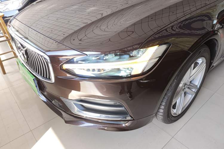 Used Volvo S90 2019 T5 Zhiyi Edition
