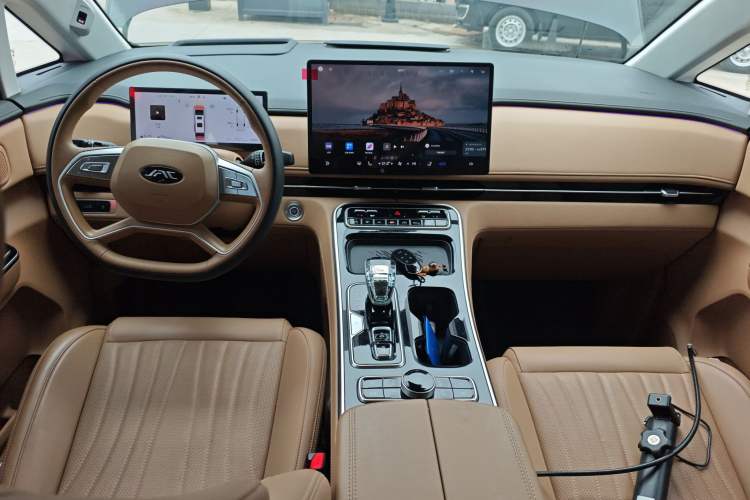 Used JAC Refine RF8 PHEV 2024 Hongmeng Edition 1.5T 150KM Flagship Model – Lithium Iron Phosphate