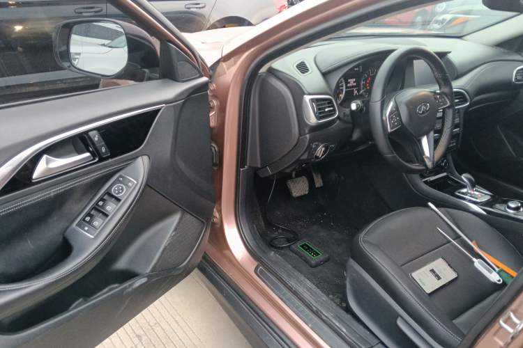 Used Infiniti QX30 2017 1.6T Two-Wheel Drive Fashion Edition