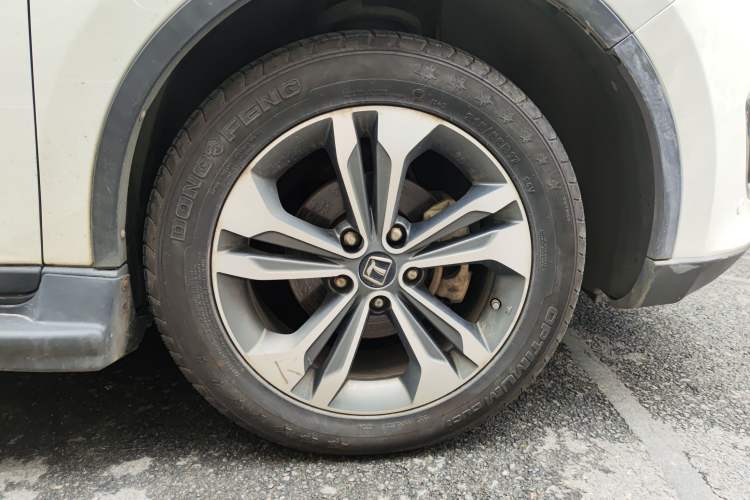 Used Luxgen U6 SUV 2015 2.0T ZhiZun Model