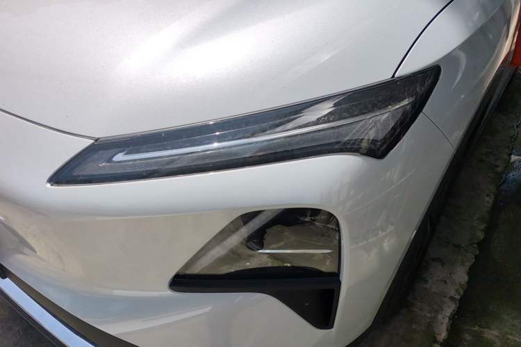 Used Wuling Xingguang S 2025 Model, 130km Flagship Edition Left Front Headlight