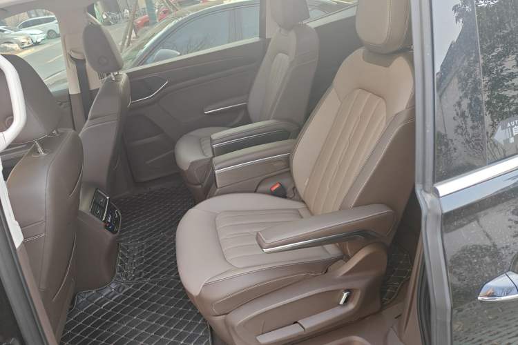 Used Volkswagen Viloran 2024 380TSI Luxury Edition