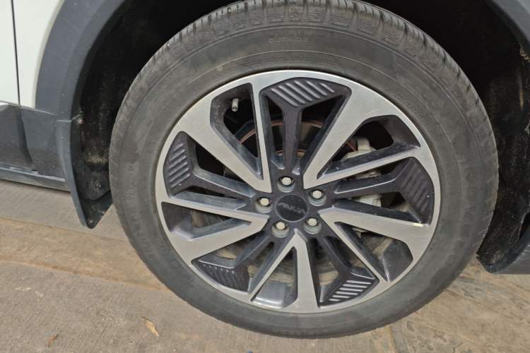 Used Dongfeng Aeolus AX7 2022 Mach Edition 1.5T DCT DF51 Right Front Wheel Hub