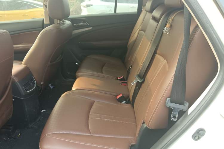 Used BYD S7 2015 1.5T Upgraded Manual Luxury Model