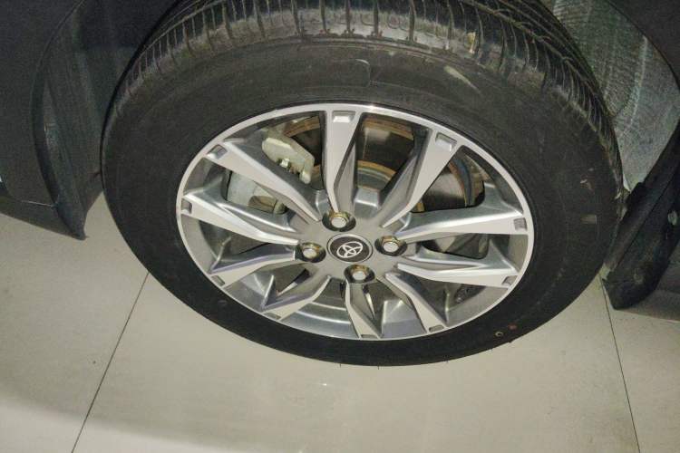 Used Toyota YARiS L Zhi Xuan 2022 X-Trail 1.5L CVT Leading PLUS Edition
