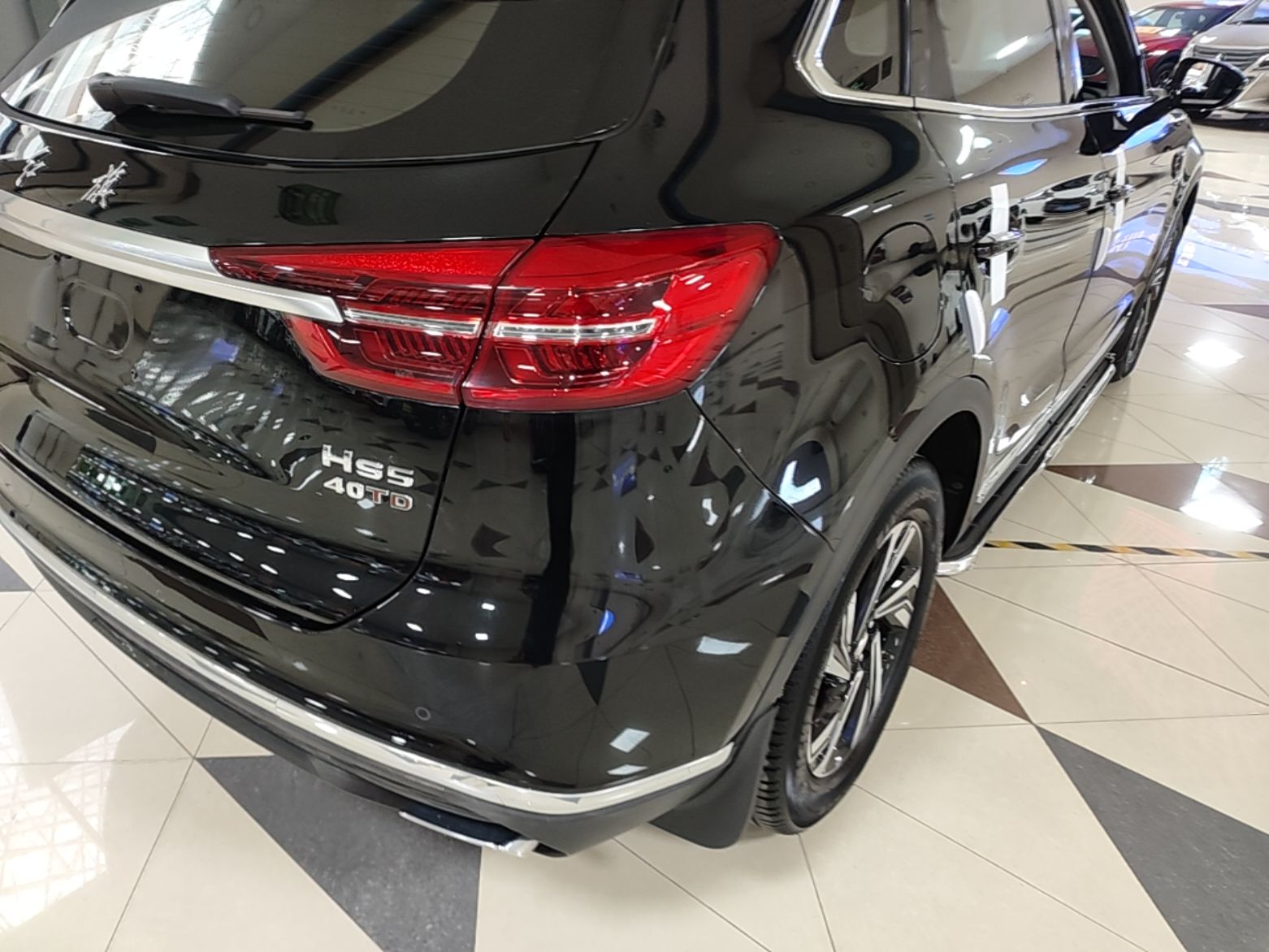 Hongqi HS5 2022 Revised Version 2.0T Smart Connect Flagship Edition — снимка 9