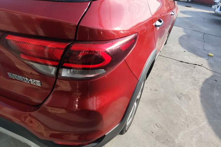 Used Kia KX Cross 2017 1.4L AT GLS
