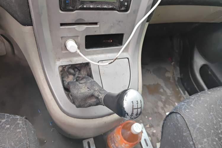 Used Jinbei Hiace 2011 2.0L 5th Generation Power King Classic 4G20D4B
