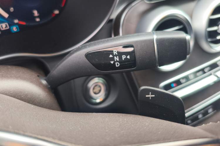 Used Mercedes-Benz GLC 2021 GLC 260 L 4MATIC Luxury Model Gear Lever