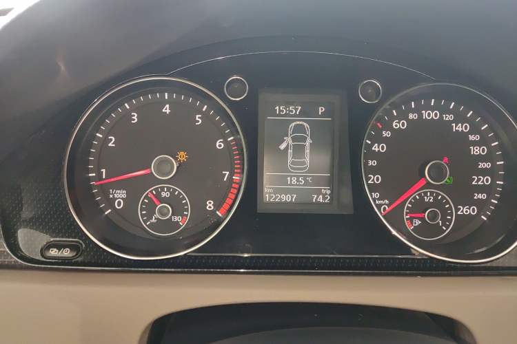 Used Volkswagen Magotan 2015 1.8TSI Luxury Model Instrument Cluster