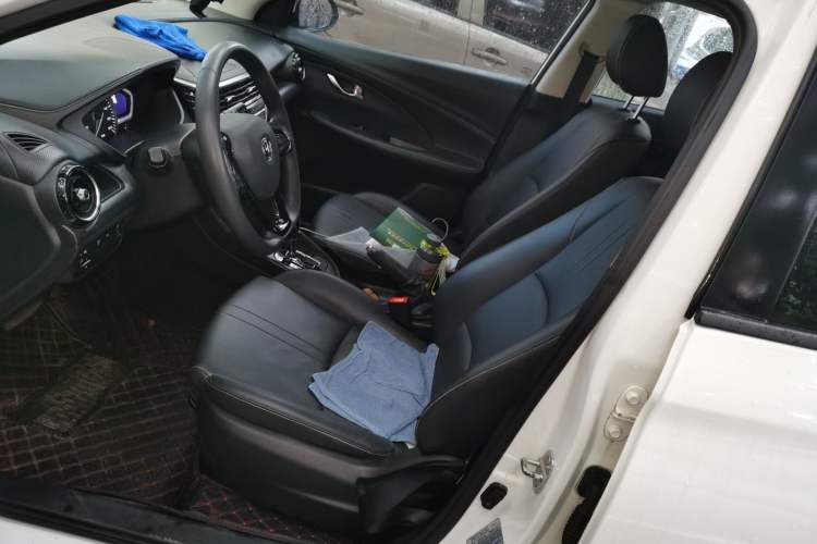 Used CHANGAN Alsvin 2019 1.5L DCT Comfort Model China VI Standard