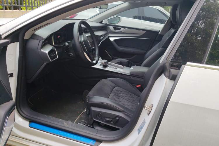 Used Audi A7L 2024 45 TFSI quattro Luxury Edition Left Front Seat