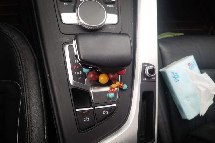 Used Audi A4L 2019 40 TFSI Fashion Edition China VI Emission Standard