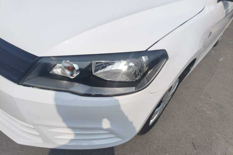 Used Volkswagen Jetta 2013 1.6L Manual Fashion Edition