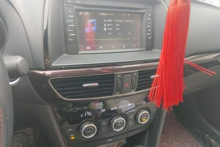 Used Mazda Atenza 2015 2.0L Blue Sky Luxury Edition Audio And AC Panel