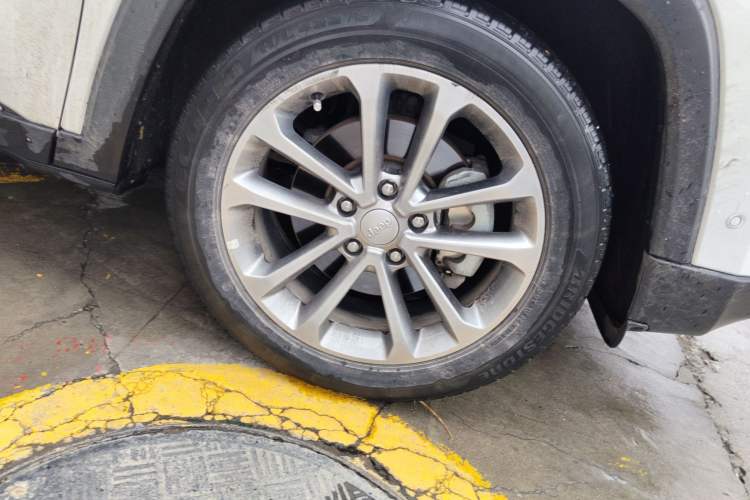 Used Jeep Grand Commander 2018 2.0T Two-Wheel Drive Enjoy Edition China V
