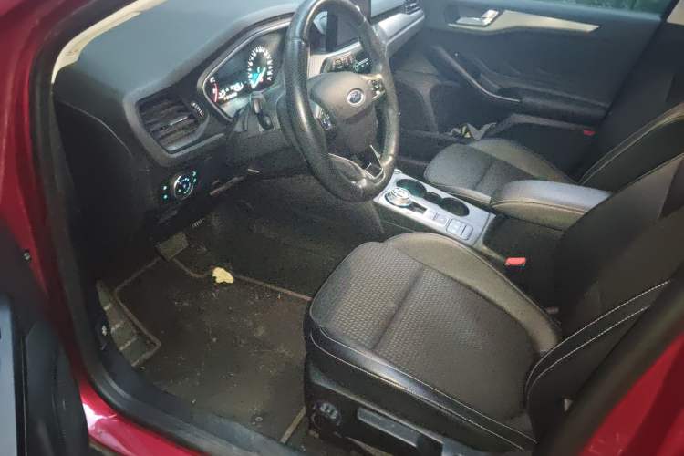 Used Ford Focus 2019 Hatchback 1.5L Automatic Trendy Version China VI Standard
