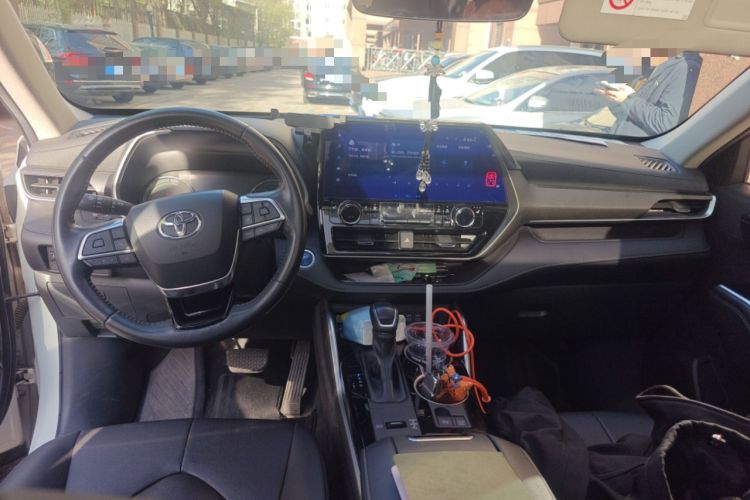 Used Toyota Highlander 2022 Dual-Engine 2.5L Four-Wheel Drive Prestige Version 7 Seats Center Console