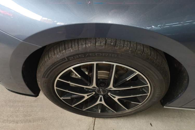 Used BYD Seal 2024 HONOR Edition DM-i 1.5L 121km Luxury Model
