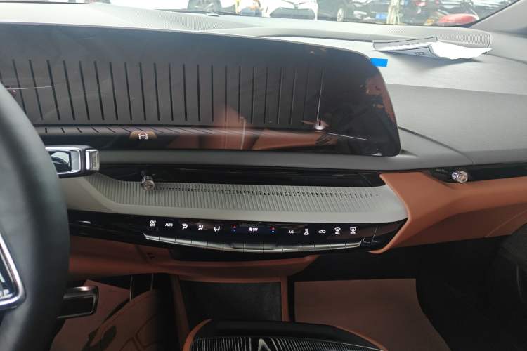 Used Cadillac OPTIQ 2024 Four-Wheel Drive Long-Range Version
