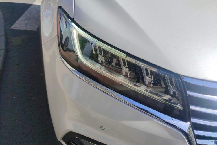 Used Roewe RX5 New Energy 2017 ERX5 EV400 Electric Internet Supreme Edition
