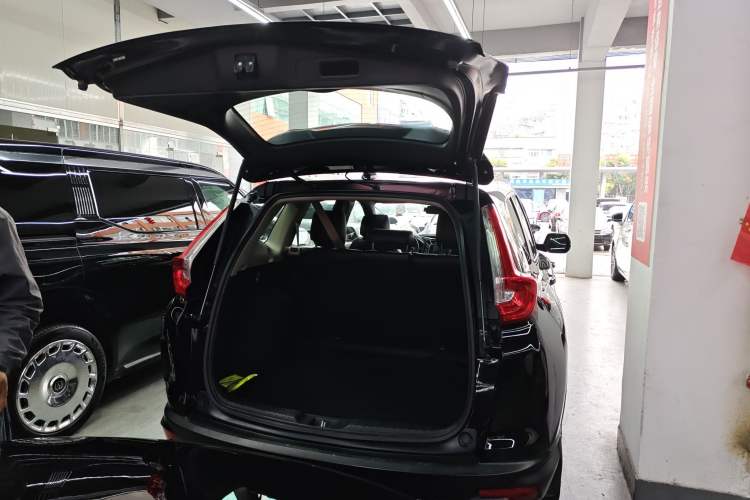 Used Honda CR-V 2019 240TURBO CVT 2WD Urban Edition China V Emission Standard Trunk