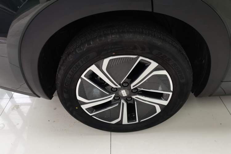 Used Geely Galaxy Galaxy Xingjian 7 EM-i 2025 120km Launch+ Version