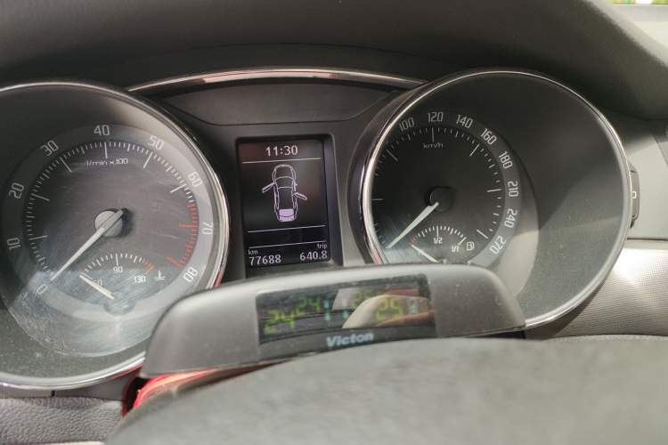 Used Skoda Superb 2013 1.8TSI Automatic MingShi Edition Odometer Close Up