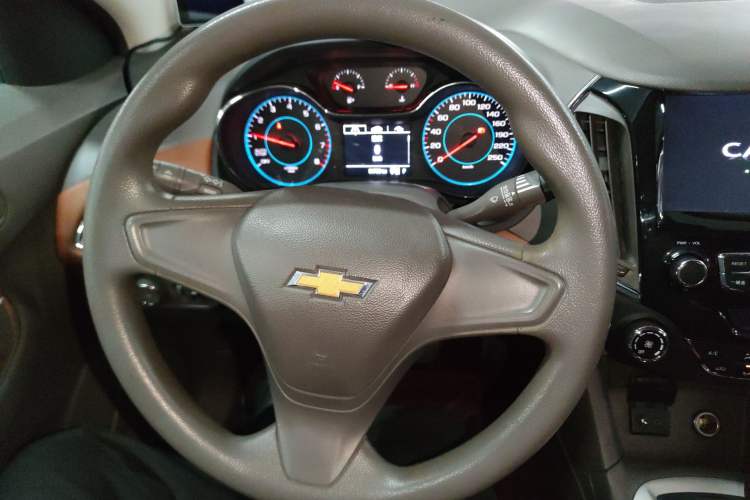 Used Chevrolet Cruze 2016 1.5L Automatic Stylish Sunroof Version
