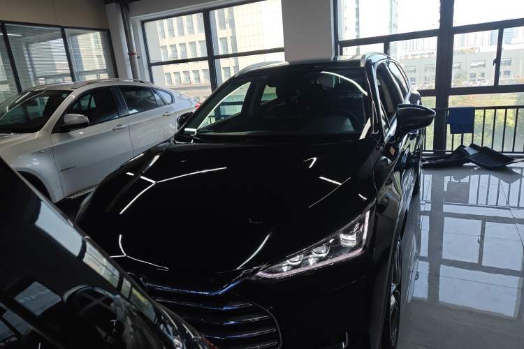 Used BYD Tang 2018 2.0T Automatic Smart Connect Prestige 5-Seater National Emission Standard V