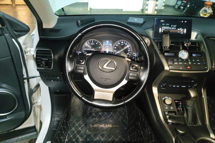 Used Lexus NX 2015 200 All-Wheel Drive Fēngshàng Edition
