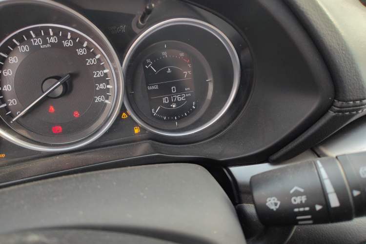 Used Mazda CX-5 2019 Cloud-Controlled Version 2.0L Automatic 2WD Smart Style China V Standard Odometer Close Up