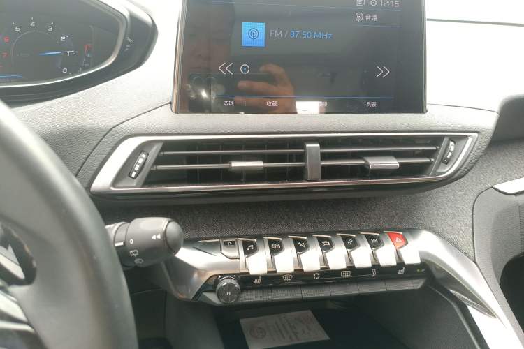 Used Peugeot 5008 2017 380THP 7-Seater Luxury Edition