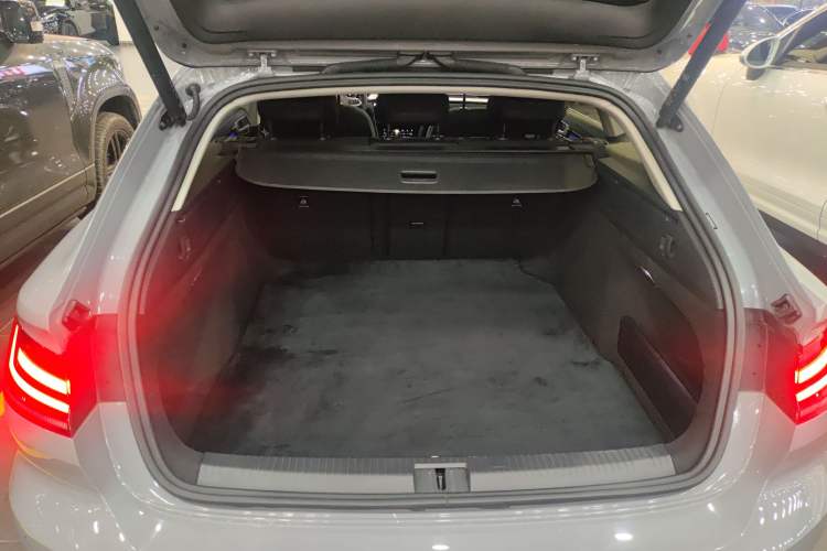 Used Volkswagen FAW-Volkswagen CC 2023 Hunting Vehicle 380TSI Hunter's Heart Edition