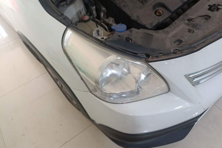 Used Toyota Verso 2015 180E CVT Crossover Edition Right Front Headlight