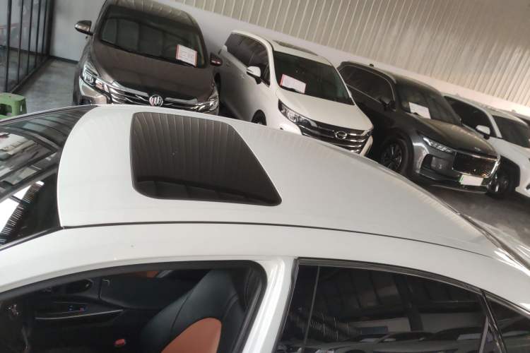 Used Toyota Avalon 2019 2.0L Ambition Edition China VI
