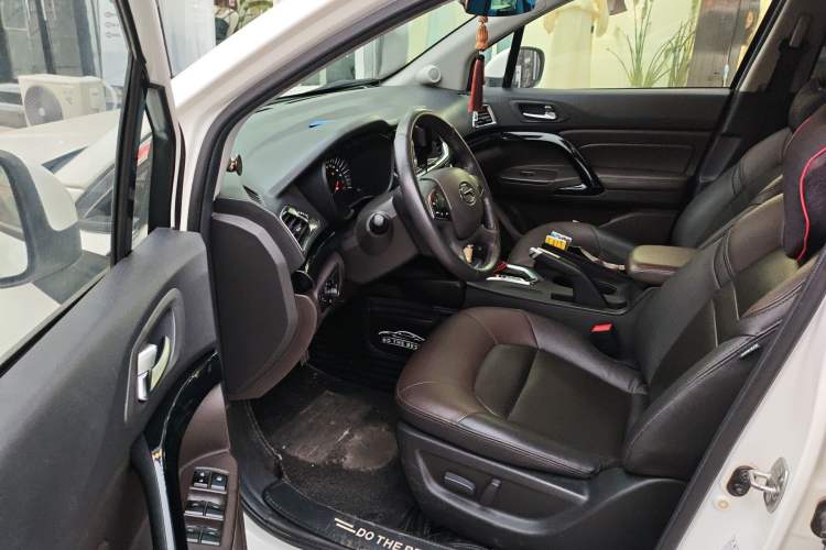 Used GAC Trumpchi GS4 2015 200T G-DCT Luxury Edition Driver Seat