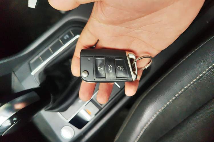 Used Volkswagen Tiguan L 2022 330TSI Automatic Two-Wheel Drive Comfort Edition