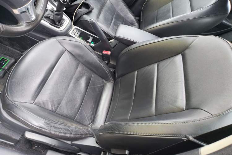 Used Volkswagen Lavida 2013 Restyled Classic 1.6L Manual Comfort Edition Left Front Seat