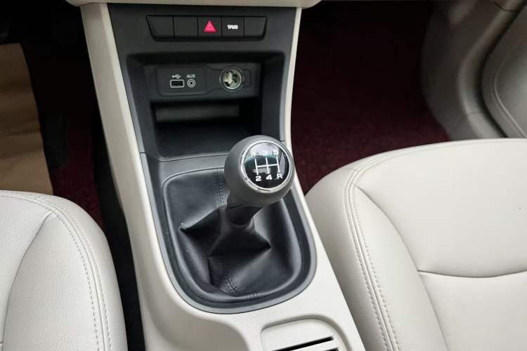 Used Roewe 360 2015 1.5L Manual Luxury Edition

