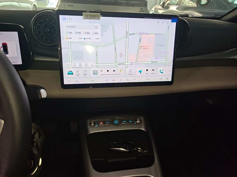 Used BYD Dolphin 2025 Smart Drive Version 420 km Freedom Edition — 12